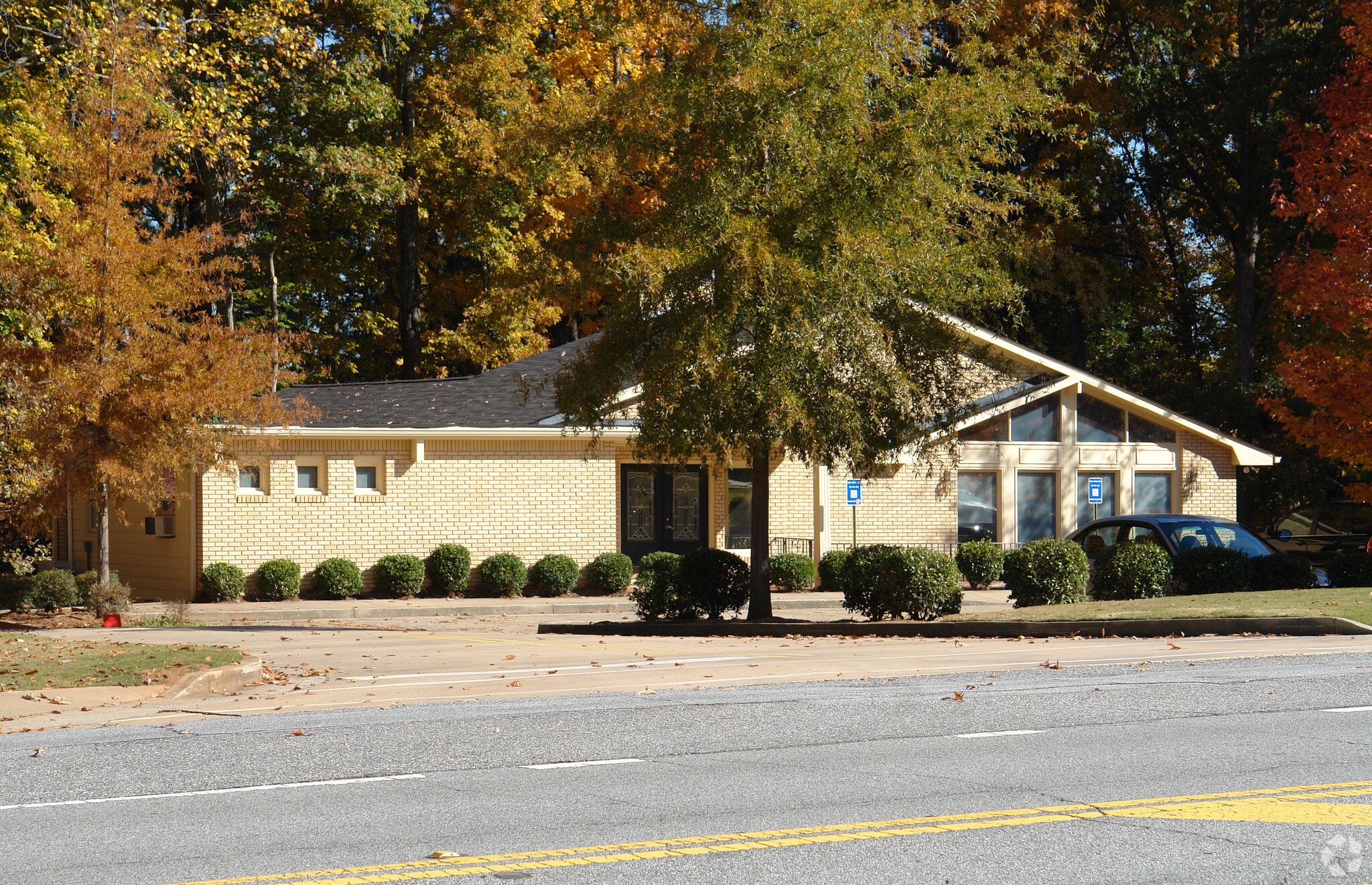 1150 Upper Hembree Rd, Roswell, GA for sale Primary Photo- Image 1 of 1