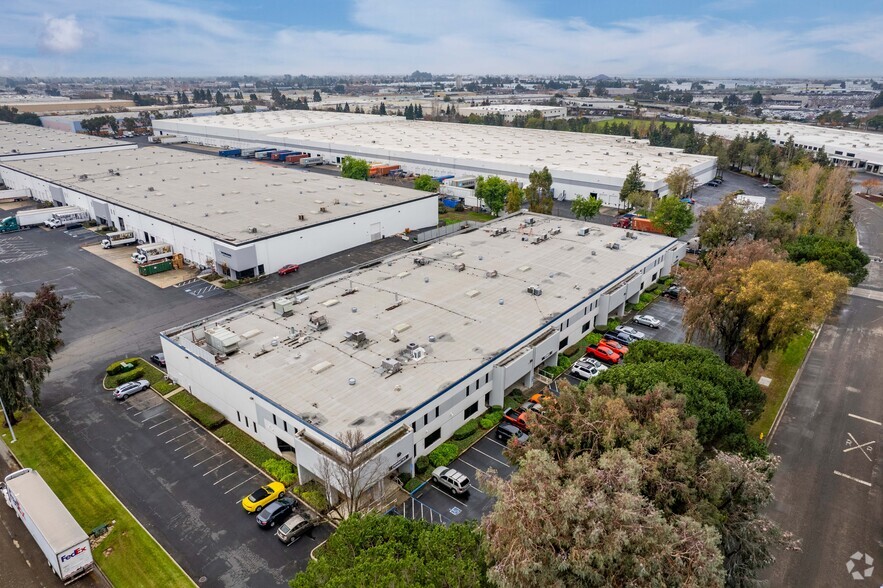 1502-1520 Crocker Ave, Hayward, CA for lease - Aerial - Image 2 of 5