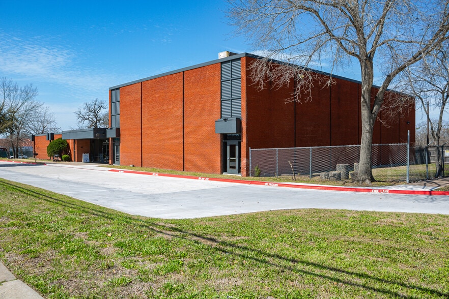 900 W WM J Bryan Pky, Bryan, TX for sale - Building Photo - Image 1 of 34