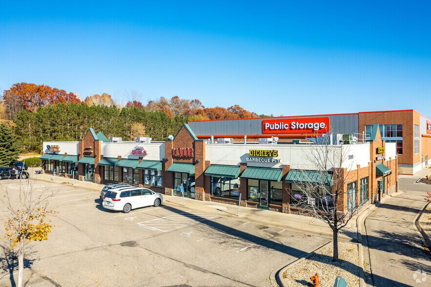 3090 Courthouse Ln, Eagan, MN for sale - Building Photo - Image 1 of 1