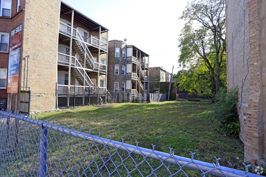 125 E 57th St, Chicago, IL for sale - Building Photo - Image 1 of 1