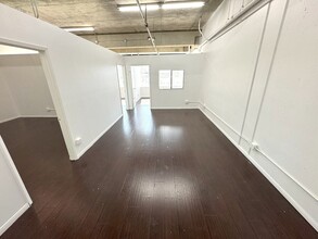 305 E 9th St, Los Angeles, CA for lease Building Photo- Image 2 of 10