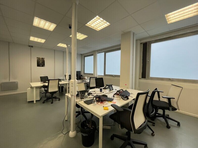 22 Rue Des Reculettes, Paris for sale - Building Photo - Image 3 of 6