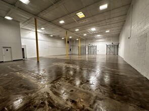 1533-1555 Prudential Dr, Dallas, TX for lease Interior Photo- Image 2 of 3