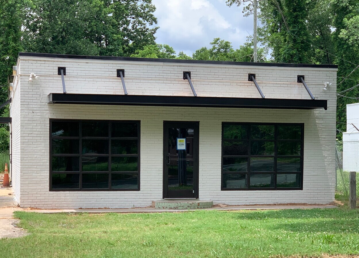 2817 Rozzelles Ferry Rd, Charlotte, NC 28208