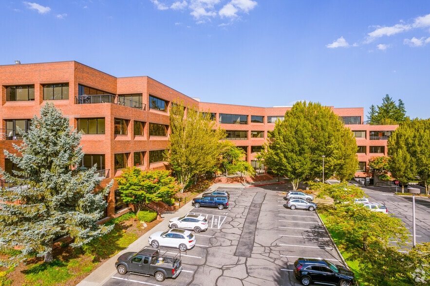 5335 Meadows Rd, Lake Oswego, OR for lease - Building Photo - Image 1 of 8