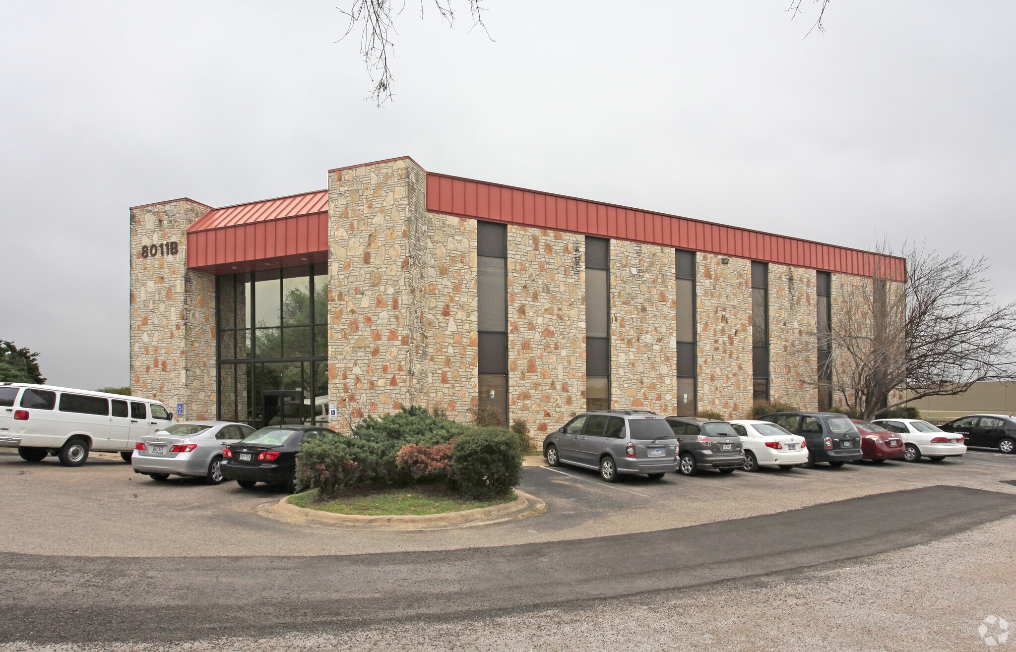 8011 Cameron Rd, Austin, TX for sale Primary Photo- Image 1 of 1