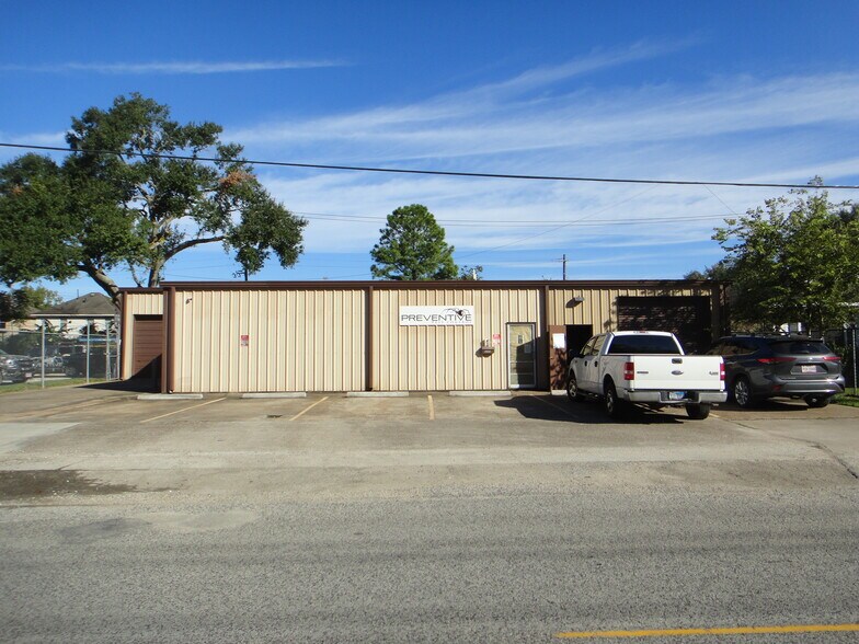 12009 Almeda Genoa Rd, Houston, TX 77034