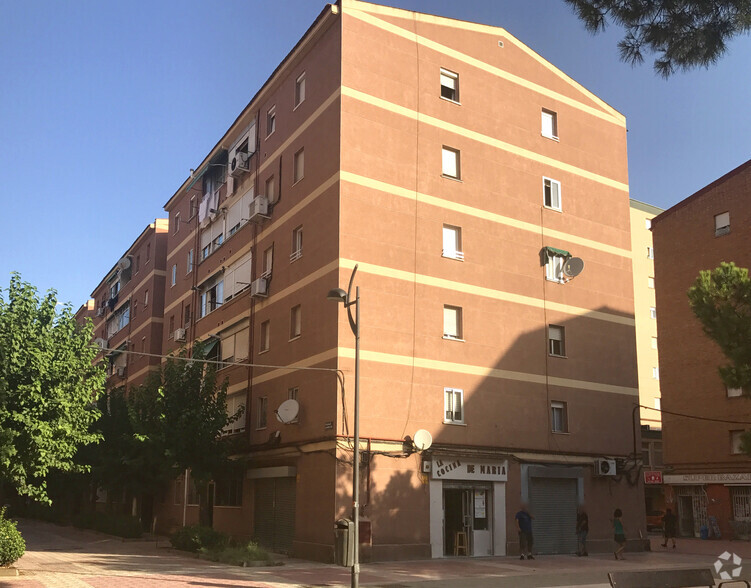 Calle Camelias, 5, Getafe, Madrid for lease - Primary Photo - Image 1 of 2