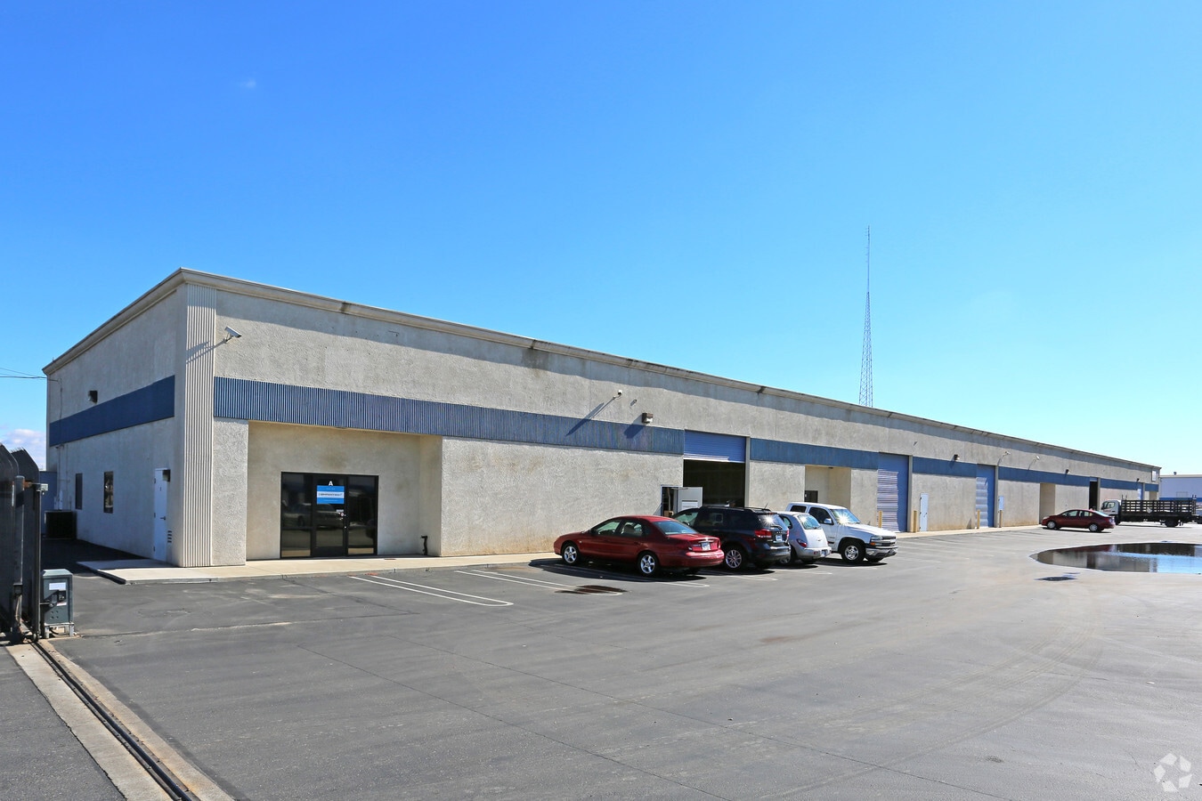 1295 N Emerald Ave, Modesto, CA 95351