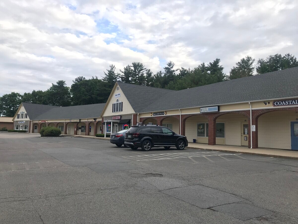 44 Lafayette Rd, North Hampton, NH 03862