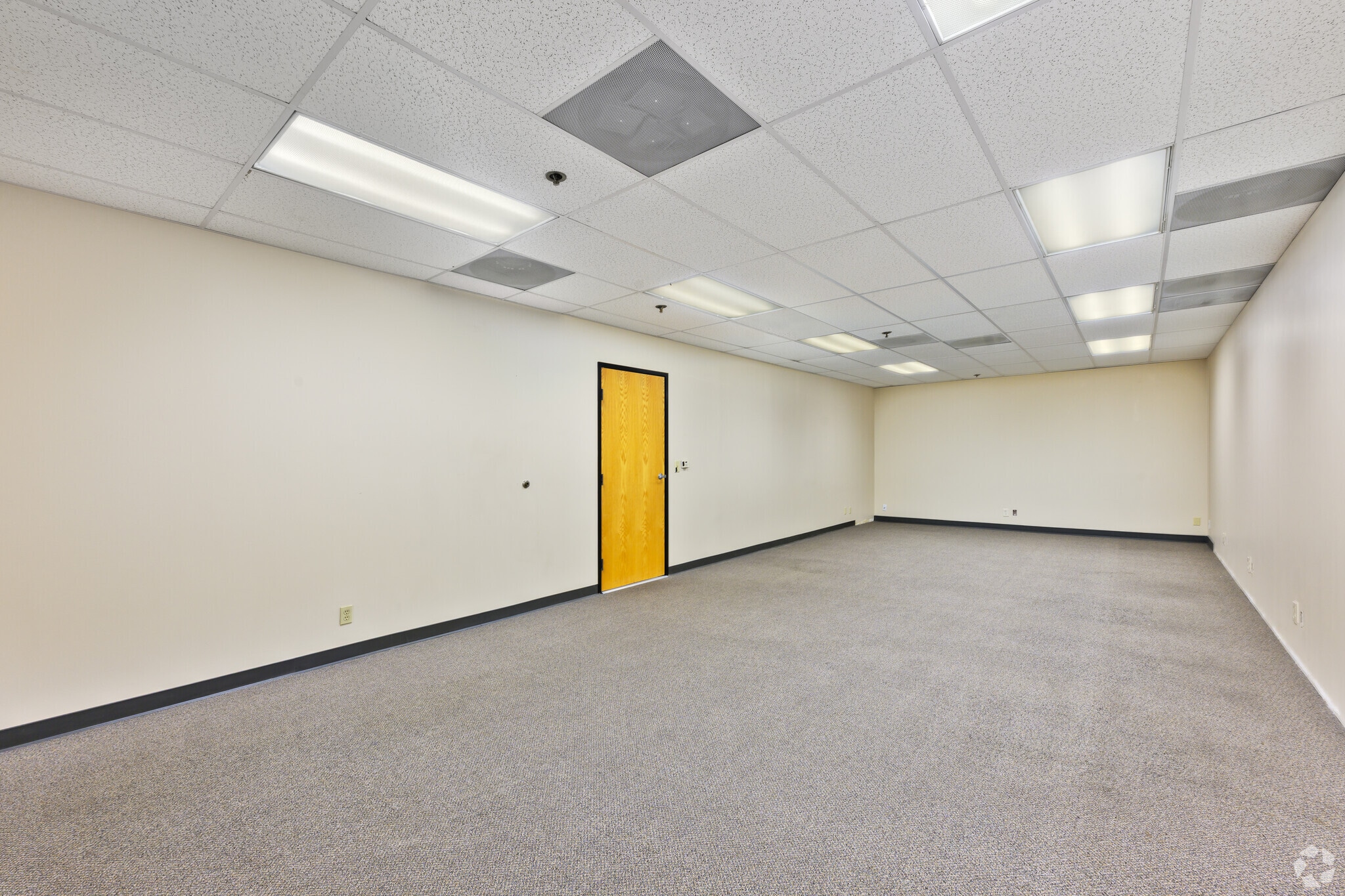 225 W Hospitality Ln, San Bernardino, CA for lease Building Photo- Image 1 of 2