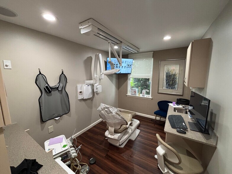 340 Egg Harbor Rd, Sewell, NJ for lease - Building Photo - Image 1 of 5