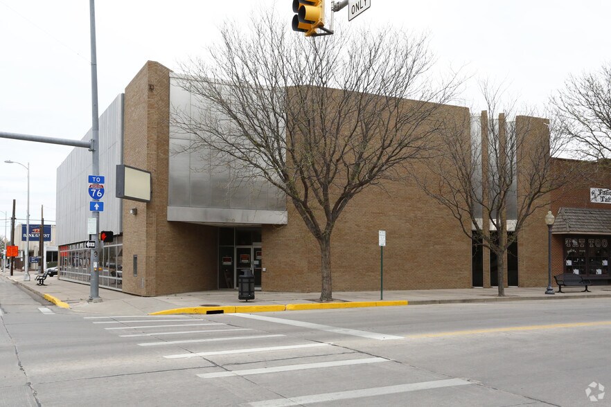 220 W Main St, Sterling, CO for sale - Primary Photo - Image 1 of 3