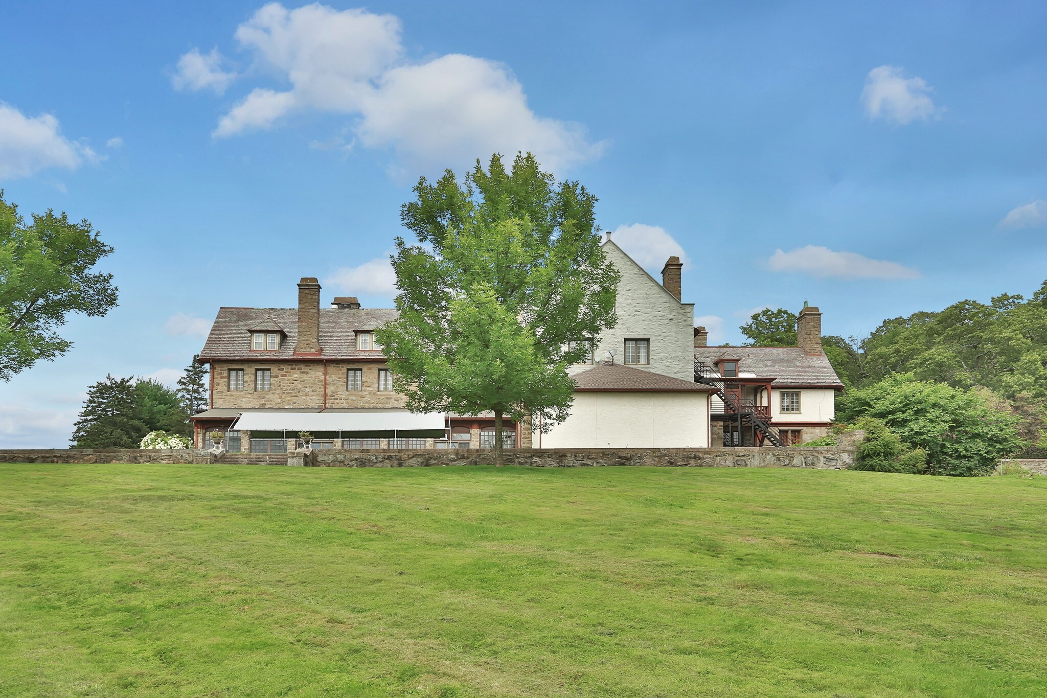 150 Sister Servants Ln, Sloatsburg, NY 10974 Table Rock Estate (St