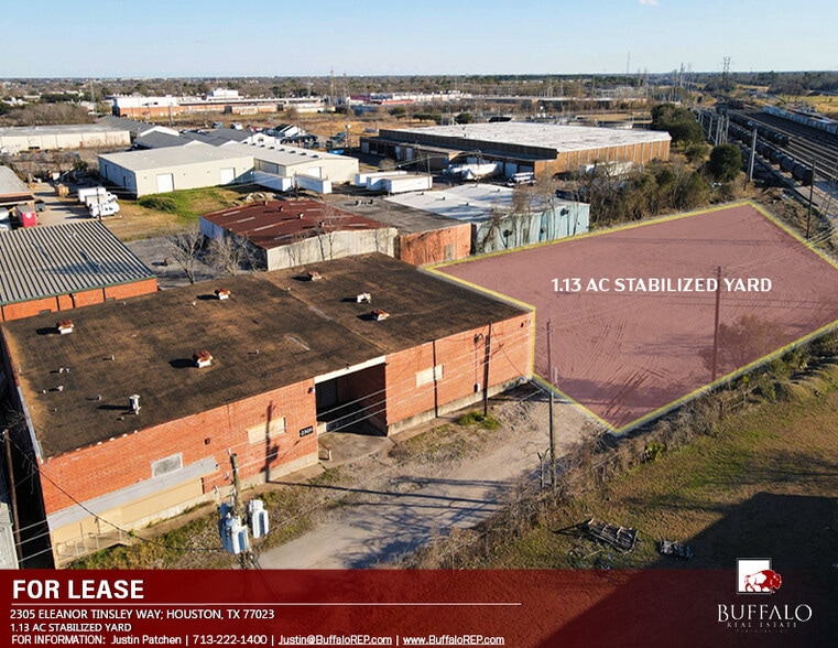 2307 Eleanor Tinsley Way, Houston, TX for lease - Building Photo - Image 1 of 3