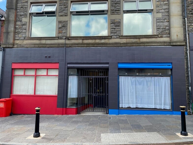 40-42 Hanbury Rd, Bargoed for lease - Building Photo - Image 3 of 6