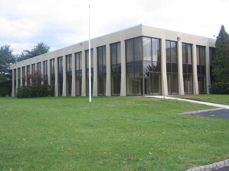 239 Old New Brunswick Rd, Piscataway, NJ for lease - Building Photo - Image 2 of 4