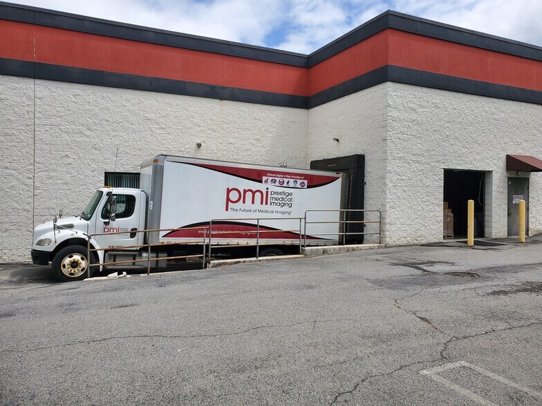 1 Dalfonso Rd, Newburgh, NY for sale - Building Photo - Image 1 of 1