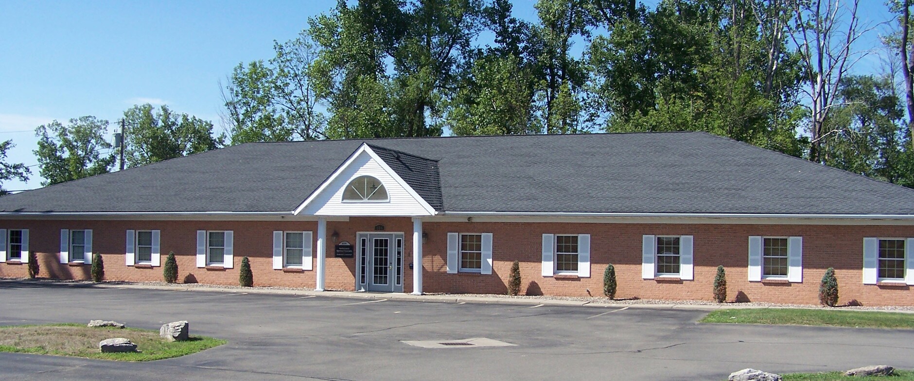 616 N French Rd, Amherst, NY 14228 Office for Sale
