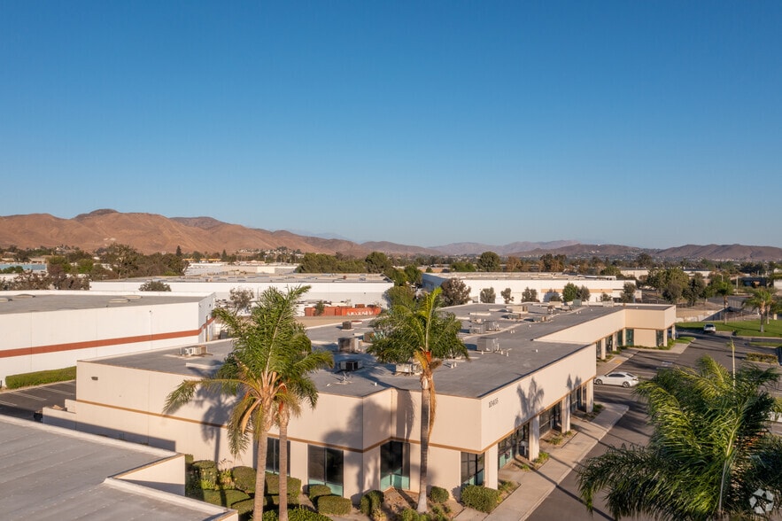 10405 San Sevaine Way, Jurupa Valley, CA for lease - Building Photo - Image 2 of 8