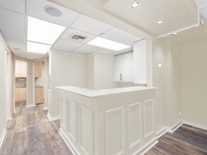 185 E 85th St, New York, NY for lease Interior Photo- Image 1 of 4