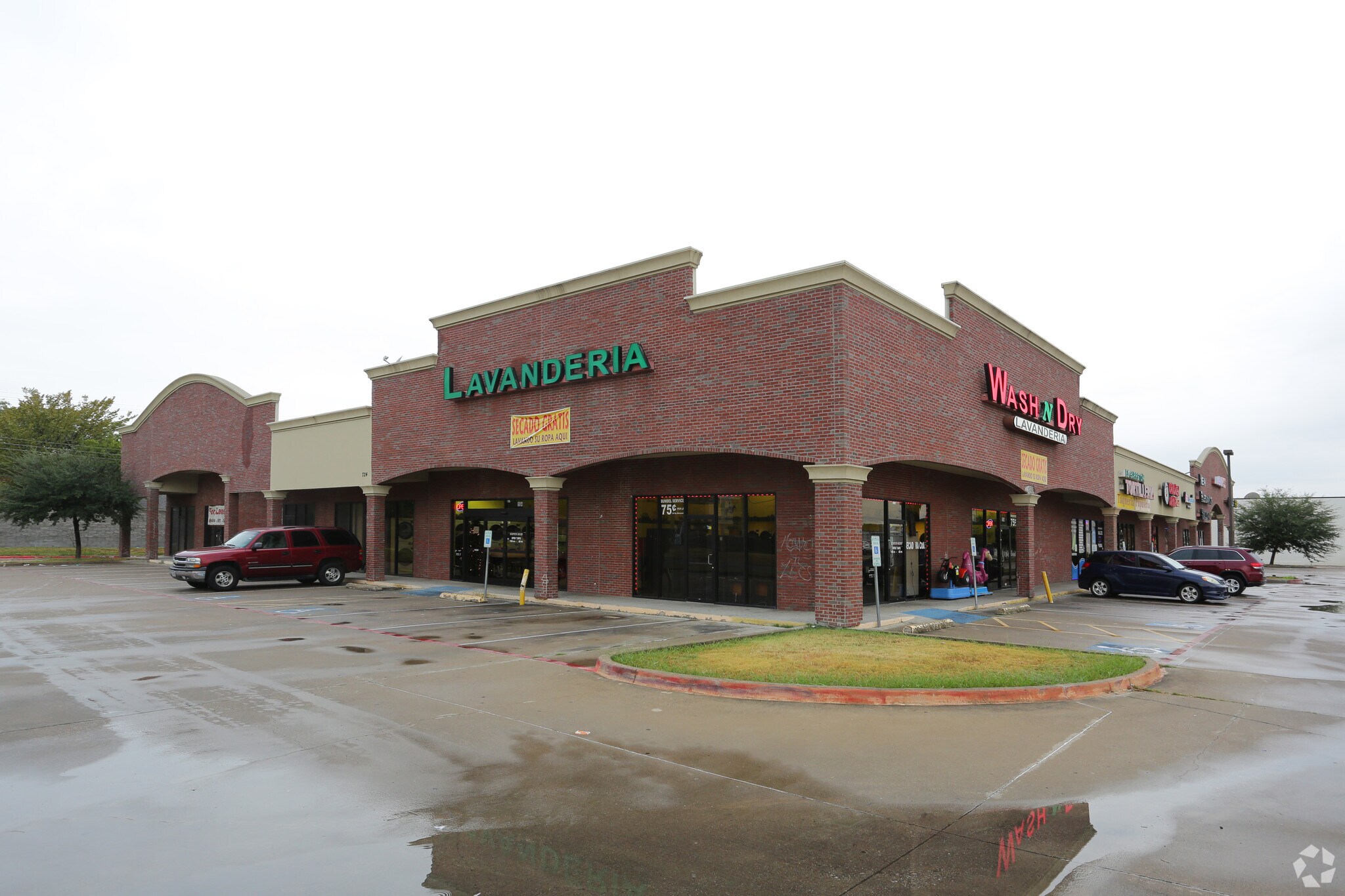 724 E Marshall Dr, Grand Prairie, TX for sale Primary Photo- Image 1 of 1