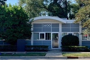 2600 Gross Point Rd, Evanston IL - Loft