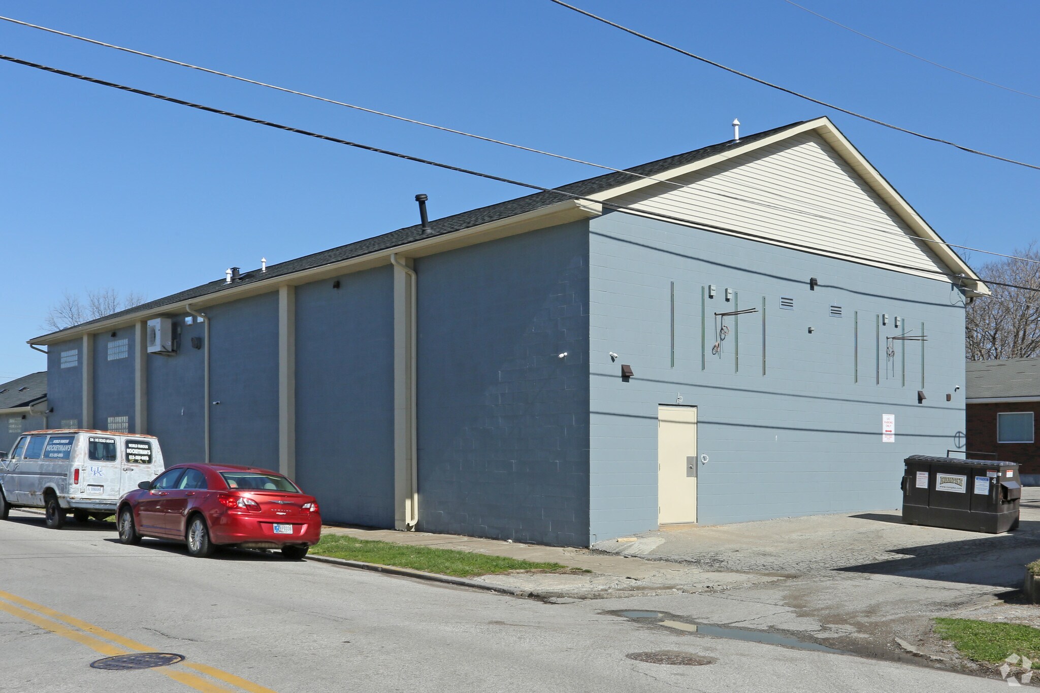 202 E Maple St, Jeffersonville, IN for sale Primary Photo- Image 1 of 1