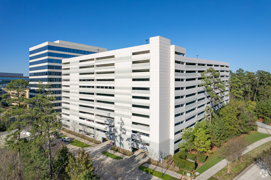 1735 Hughes Landing Blvd, The Woodlands, TX for lease - Building Photo - Image 2 of 4