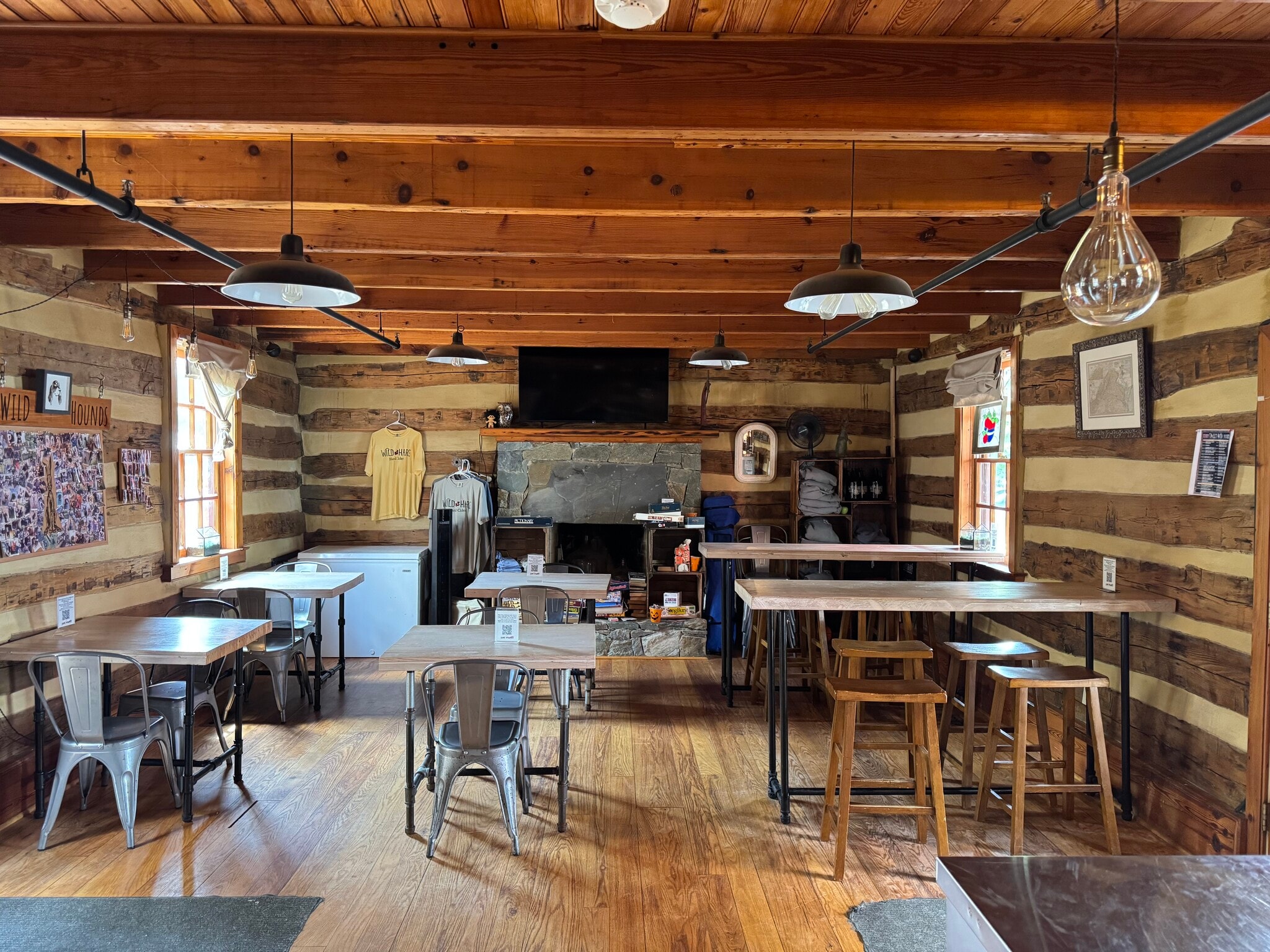 201-205 Harrison St, Leesburg, VA for lease Interior Photo- Image 1 of 5