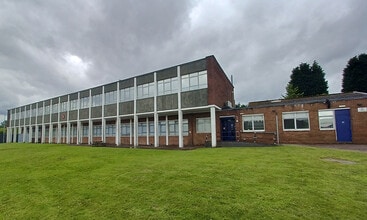 1 Coleshill Rd, Tamworth for lease Building Photo- Image 2 of 2