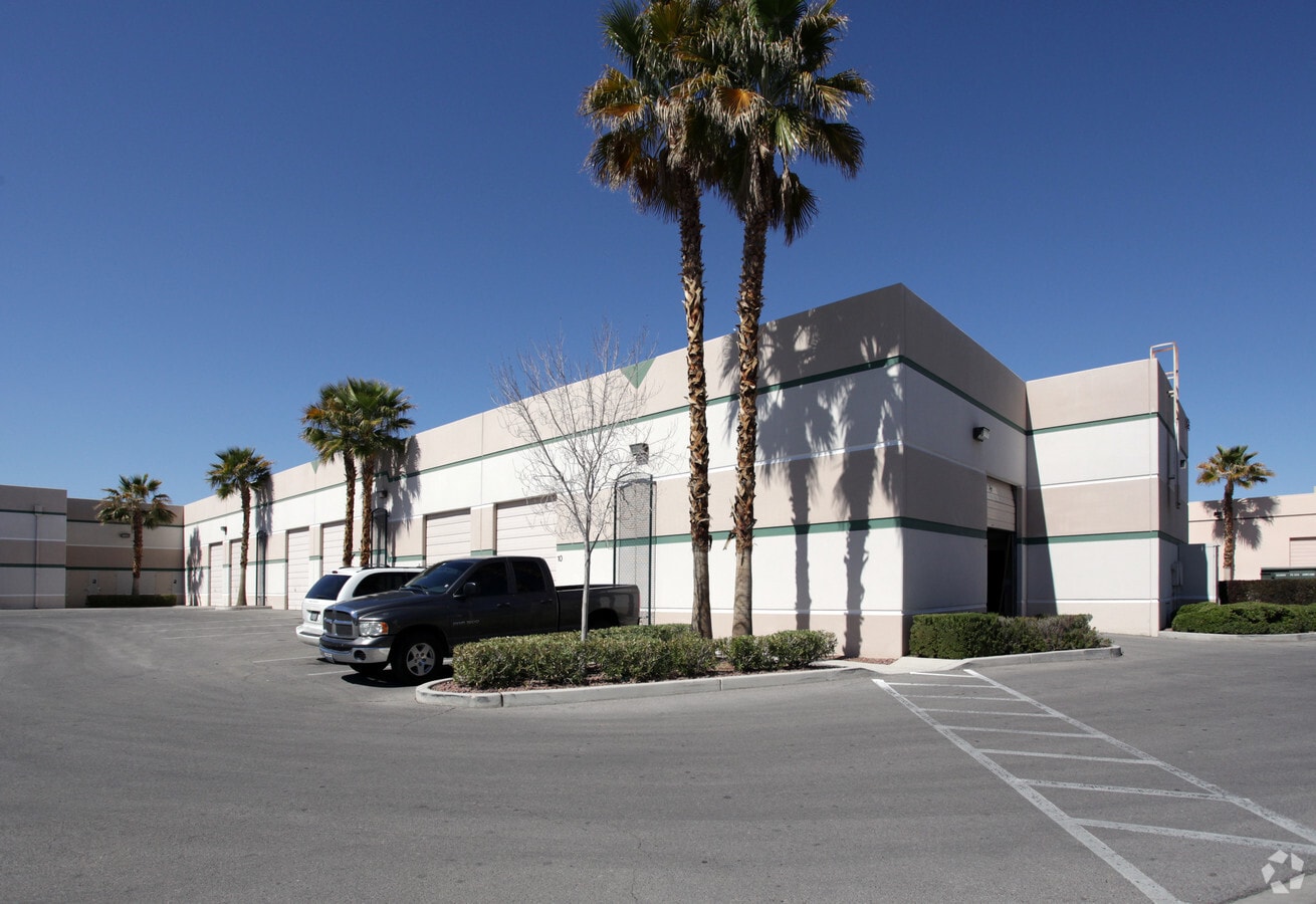 6265 S McLeod Dr, Las Vegas, NV 89120