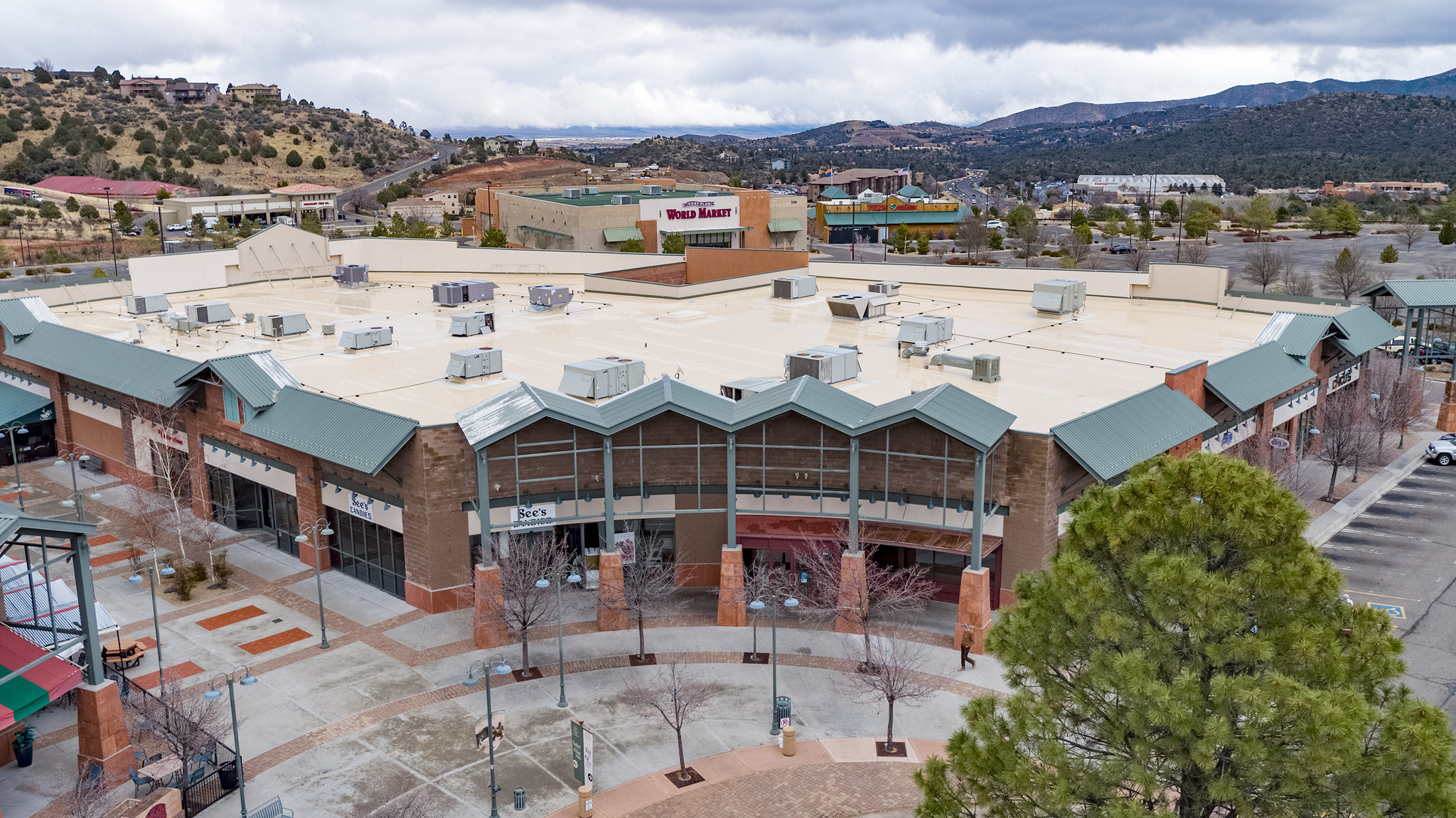 3250 Gateway Blvd, Prescott, AZ for lease Primary Photo- Image 1 of 27