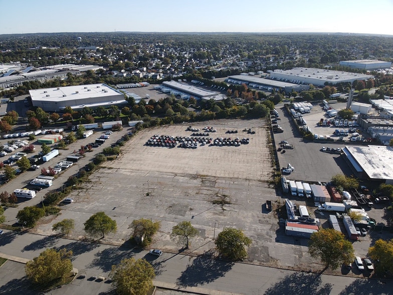 500 Grumman Rd, Bethpage, NY for lease - Building Photo - Image 1 of 4