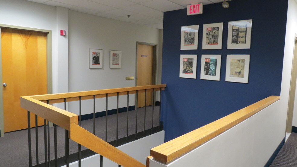 318 320 Bear Hill Rd Waltham Ma 02451 Property For Lease On
