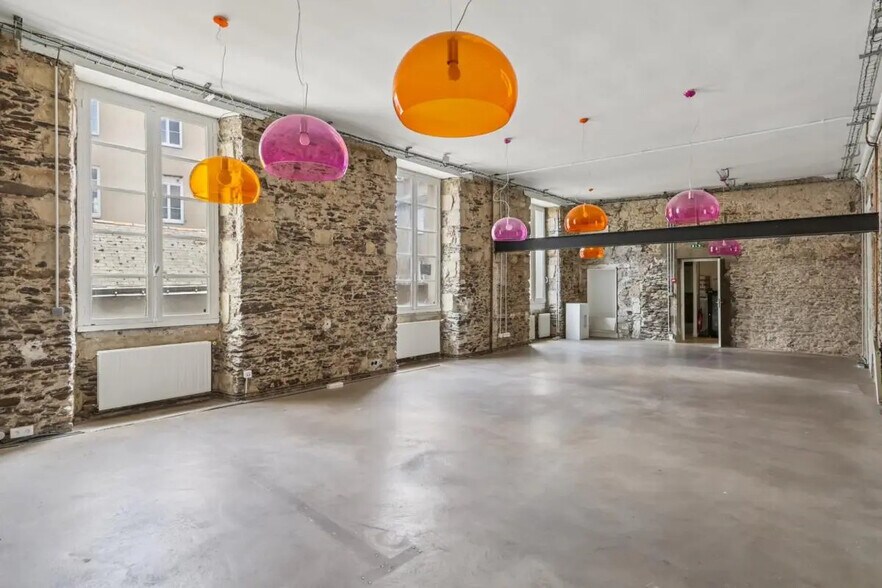 Office in Nantes for sale - Interior Photo - Image 3 of 10