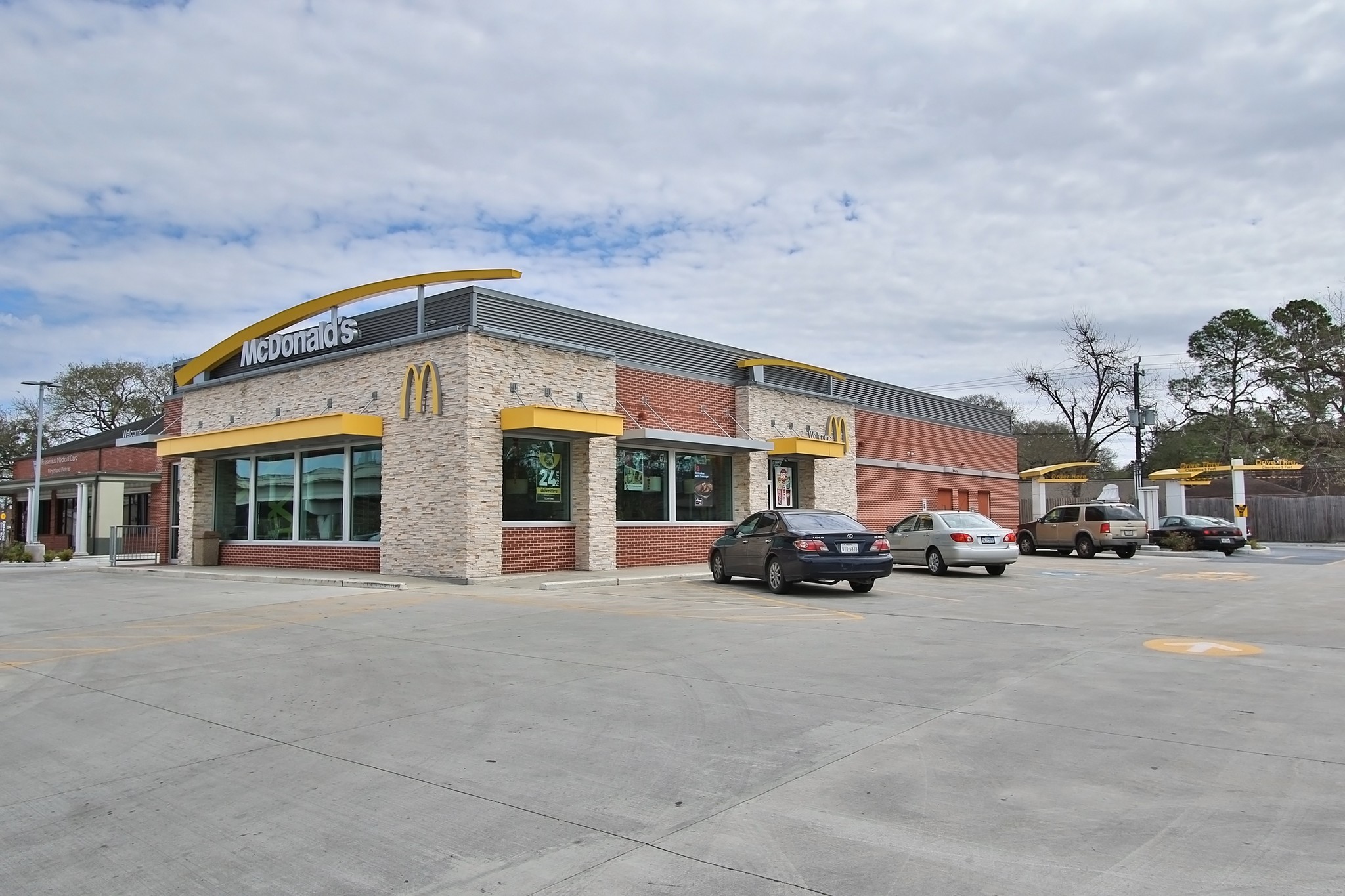 10325 Post Oak Rd, Houston, TX for lease Building Photo- Image 1 of 6