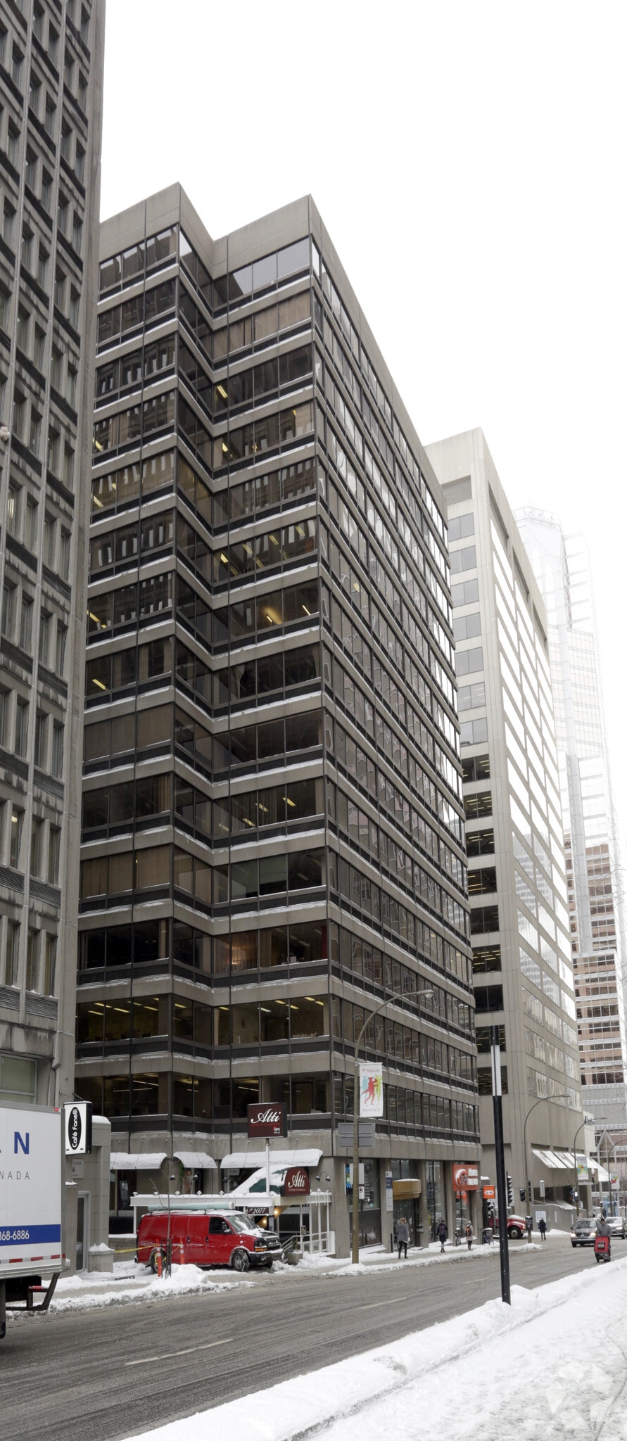 2075-2077 Boul Robert-Bourassa, Montréal, QC for sale Building Photo- Image 1 of 1