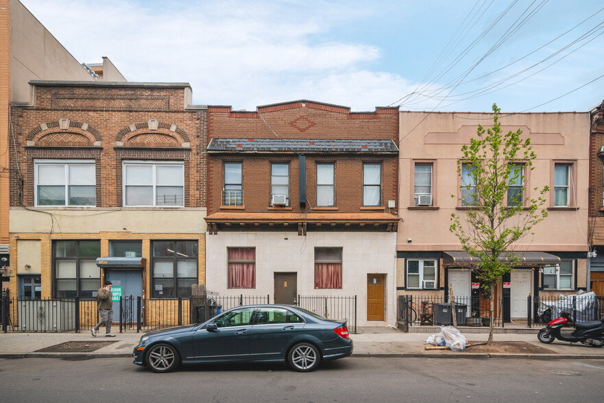 685 Woodward Ave, Ridgewood, NY for sale - Building Photo - Image 2 of 3