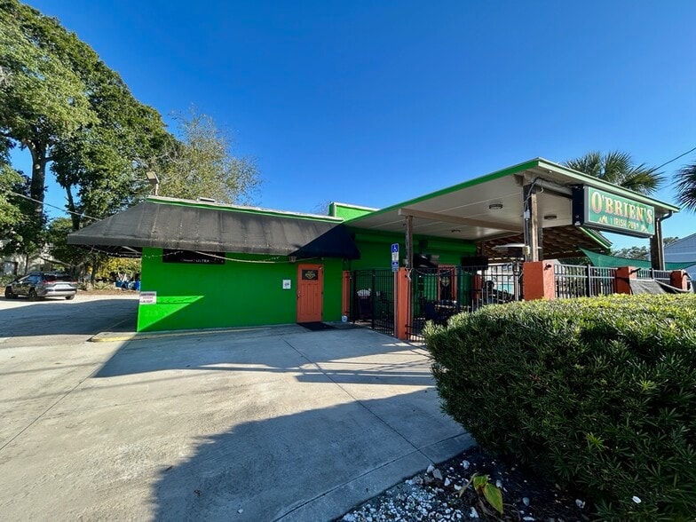 320 S 8th St, Fernandina Beach, FL for lease - Building Photo - Image 2 of 33