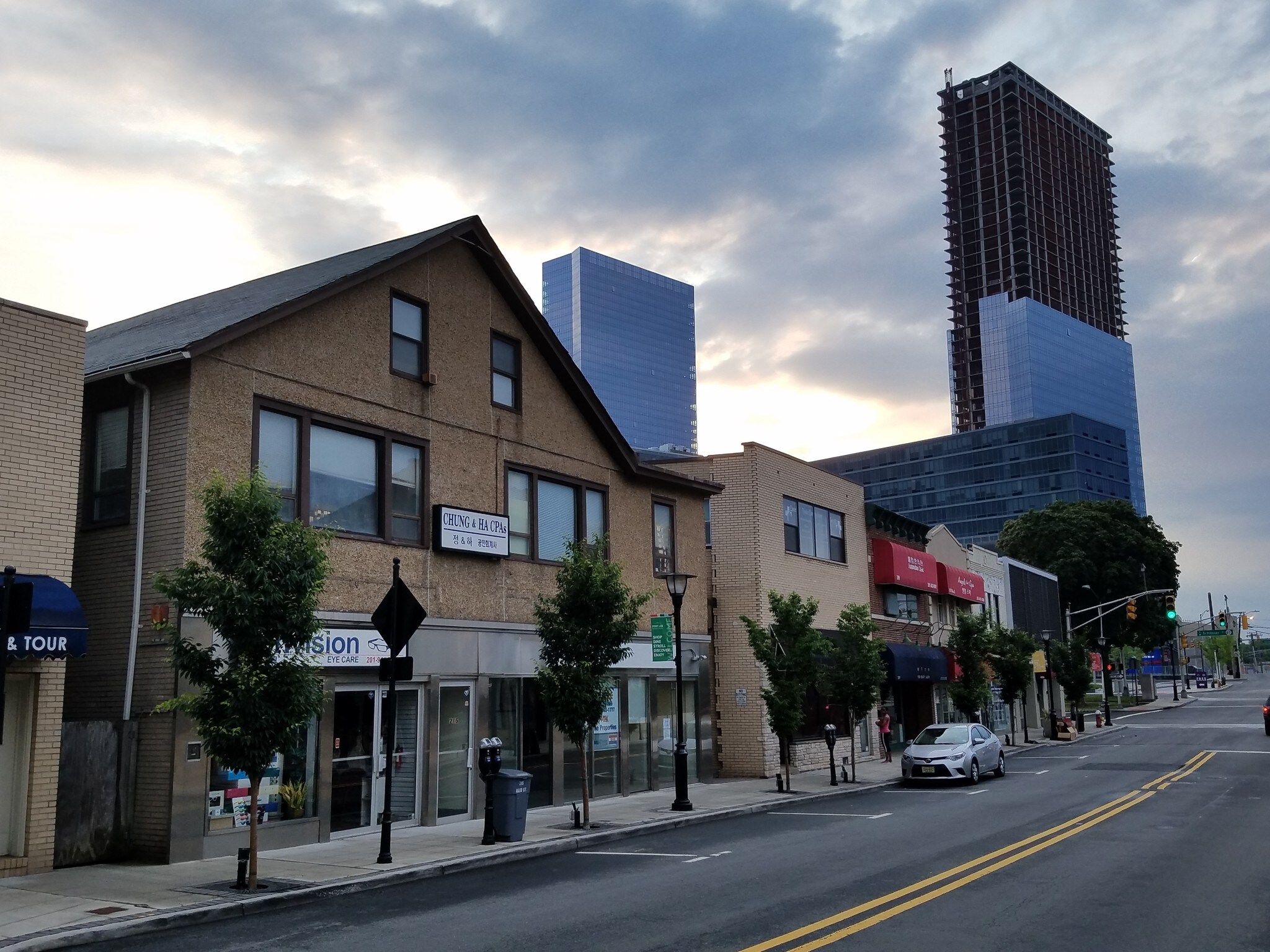 215 Main St, Fort Lee, NJ 07024 Office for Sale