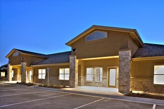 1464 E Whitestone Blvd, Cedar Park, TX for lease Building Photo- Image 1 of 1