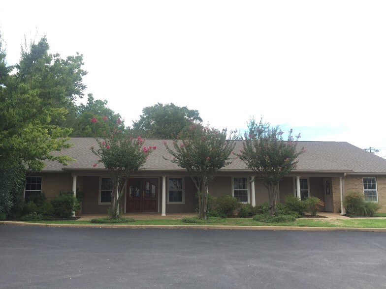 837 S Fleishel Ave, Tyler, TX for sale - Primary Photo - Image 1 of 1