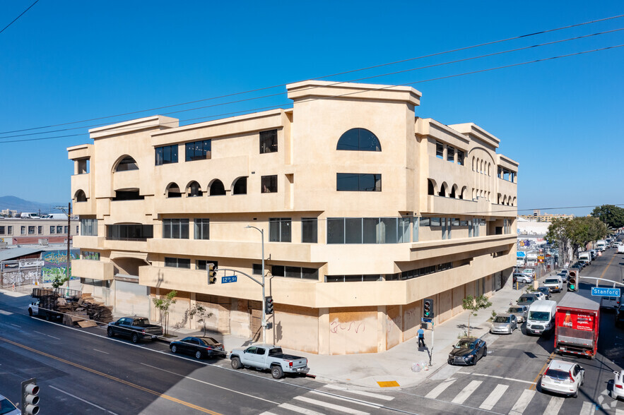 901 E 12th St, Los Angeles, CA for sale - Building Photo - Image 1 of 1