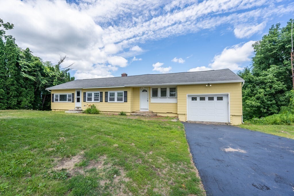 425 Main St, Spencer, MA 01562