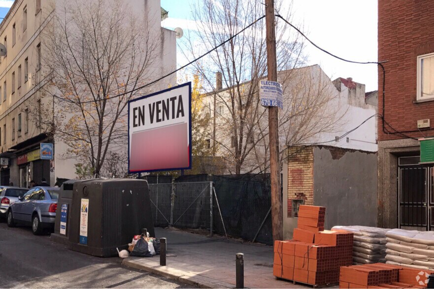 Calle de Martínez de la Riva, 8, Madrid, Madrid for sale - Building Photo - Image 1 of 5