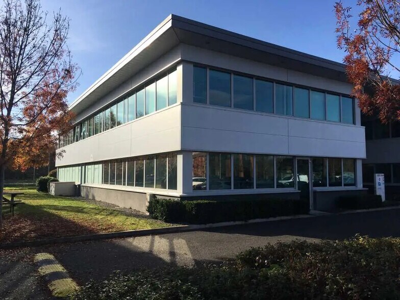 Office in Labège for lease - Building Photo - Image 3 of 4