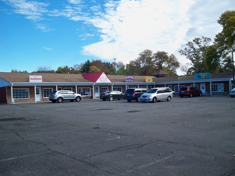 147 W Delaware Ave, Pennington, NJ for sale - Primary Photo - Image 1 of 1