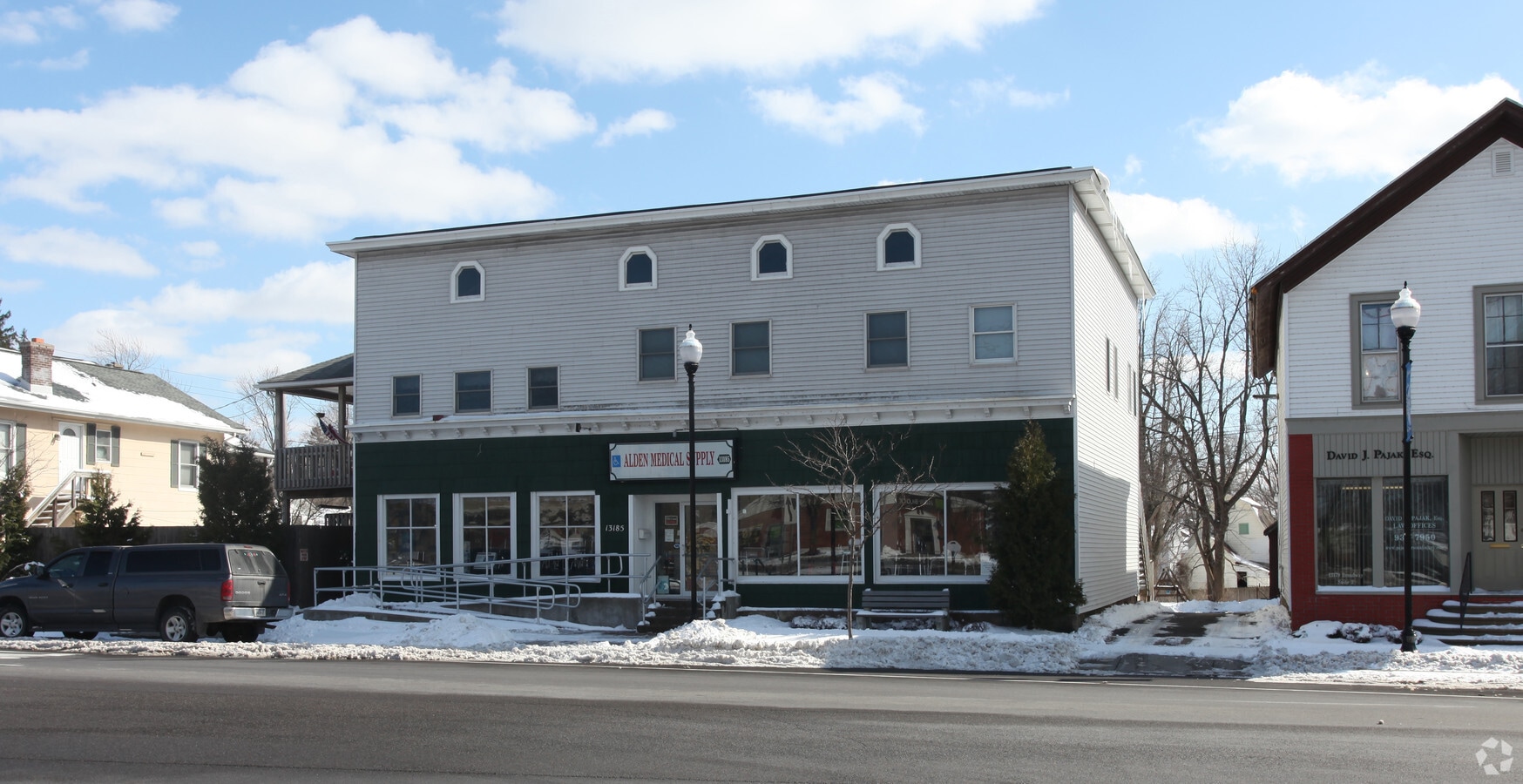 13185 Broadway St, Alden, NY 14004